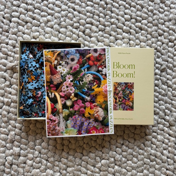 Piecework 1000 piece Puzzle "Bloom Boom!" - Picture 3 of 4